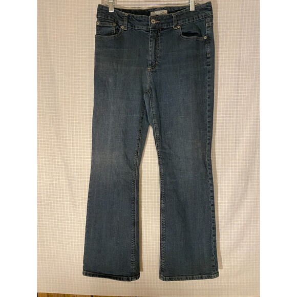Chico's Platinum Jeans Size 1.5 Short Bootcut/Flare - Picture 2 of 7